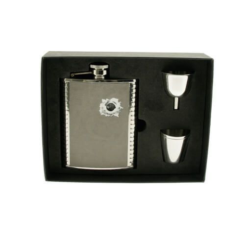 Taskumattisetti luodinreikä kuviolla