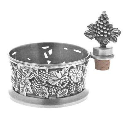 Pullonalunen ja korkki rypälekoristein