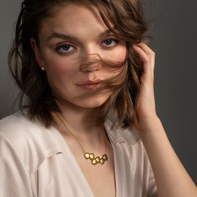 Kultaiset kaulakorut