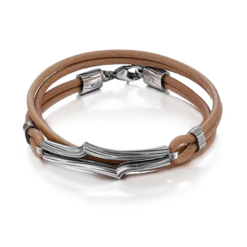 Lumoava Vaellus rannekoru ruskealla nahkanauhalla