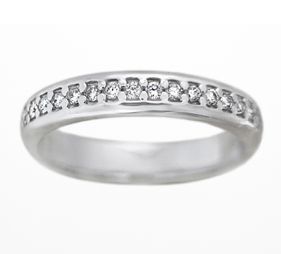 C.Granit timanttisormus