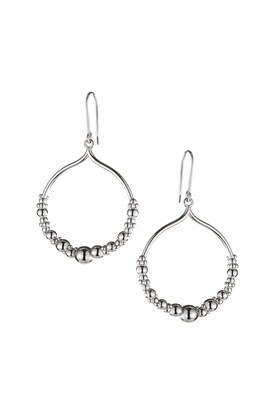 Lumoava Linnunrata korvakorut