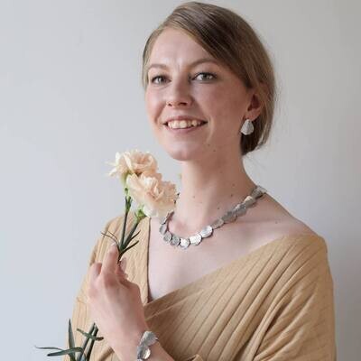 Lumoava Yölento kaulakoru keltakullattu