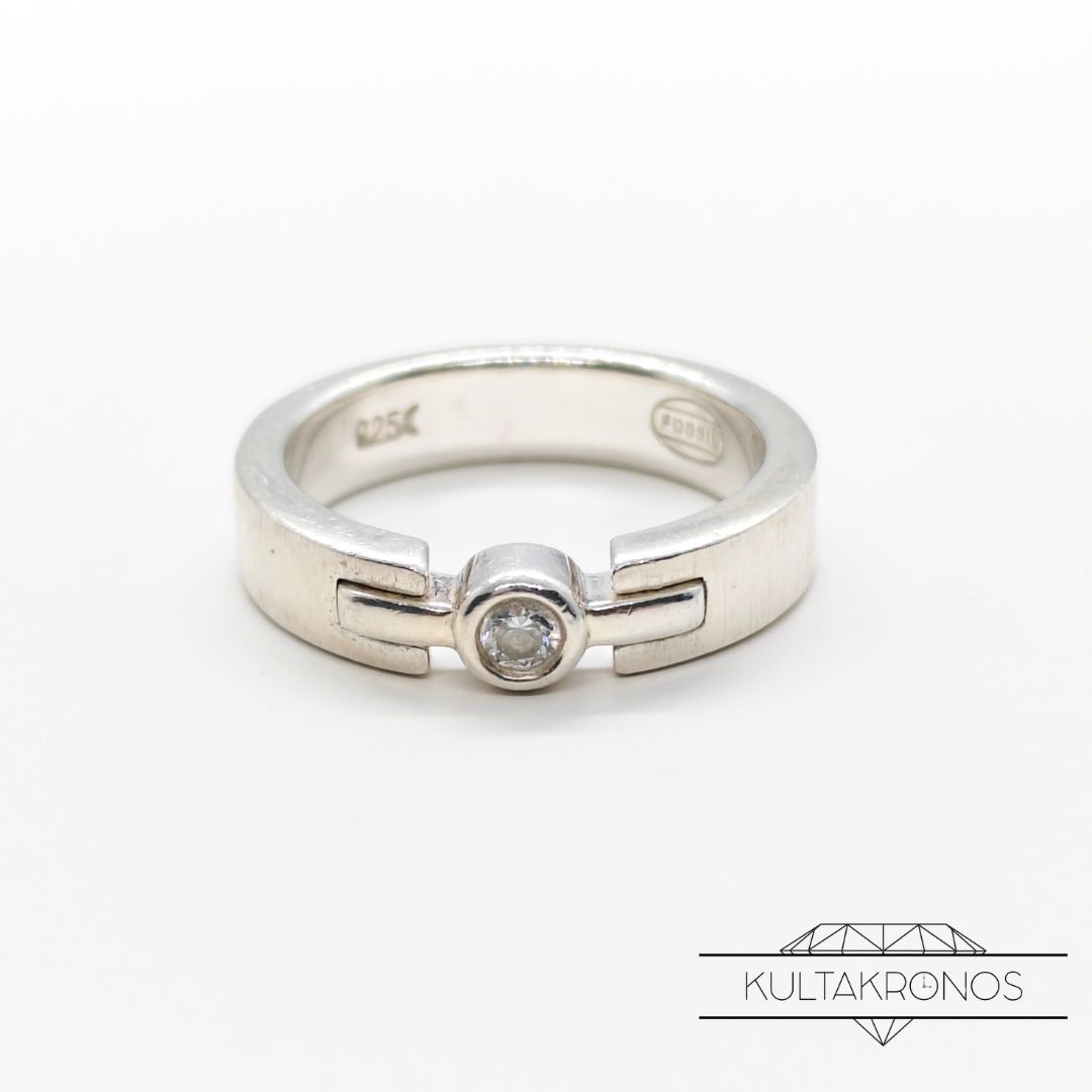 Hopeinen sormus Hopeinen sormus