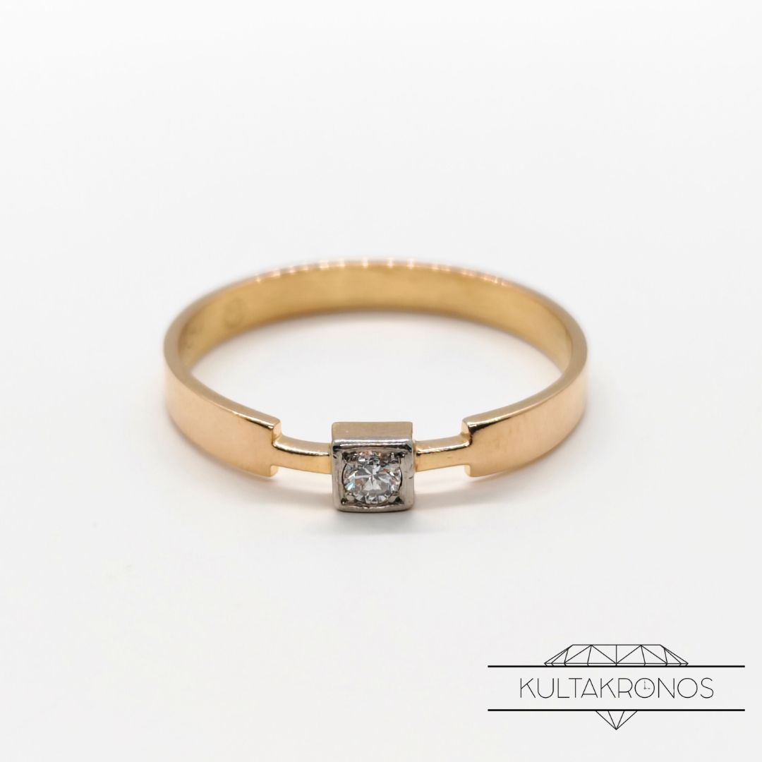 Kalevala Koru, Timanttisormus Kalevala Koru, Timanttisormus