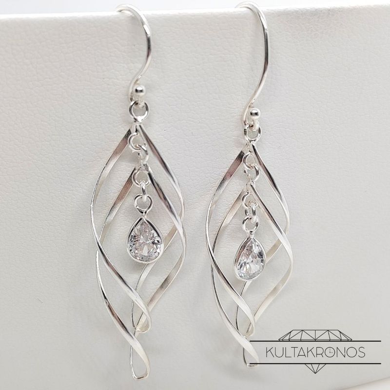 Hopeajaloste, Magic Silver -korvakorut