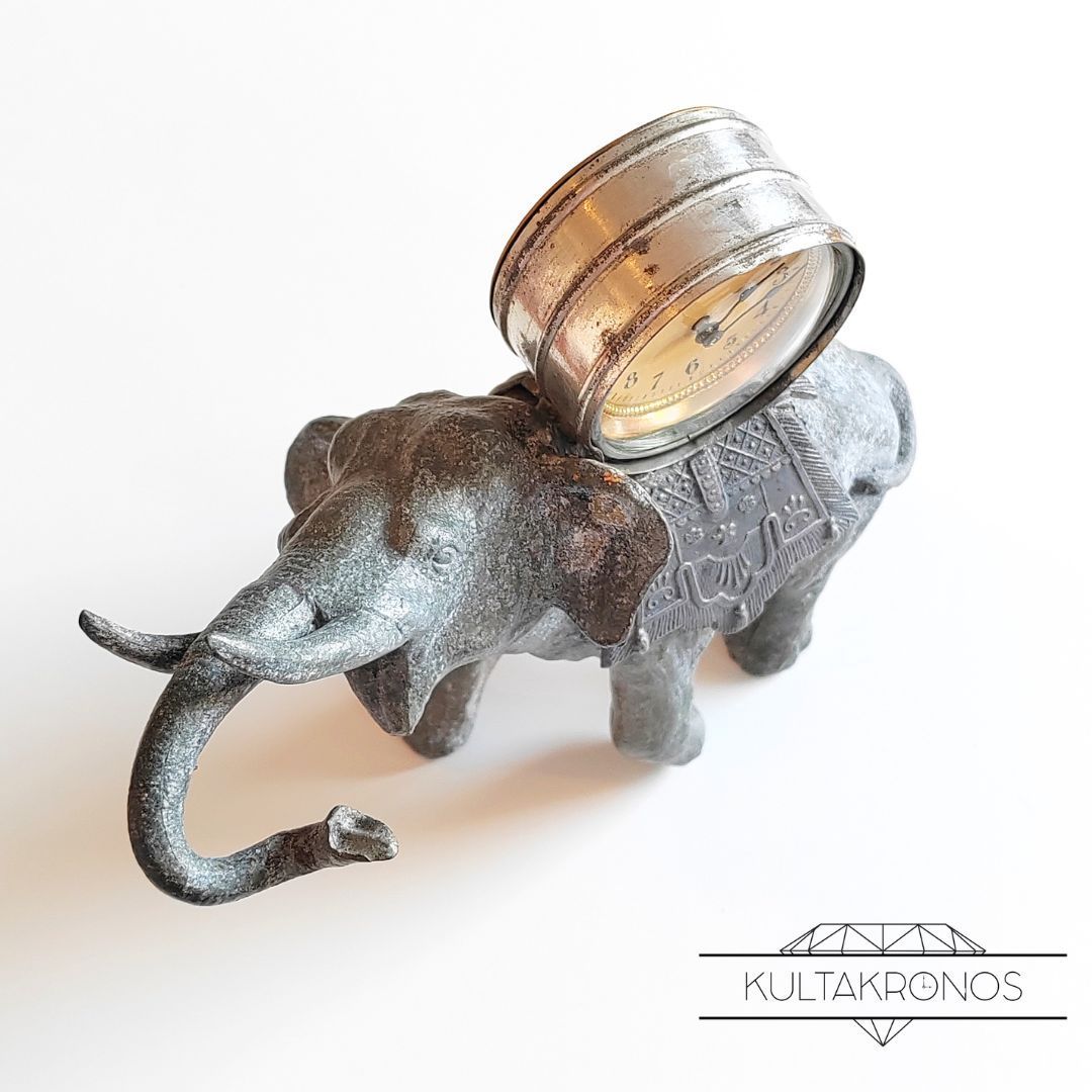 Elefantti pöytäkello