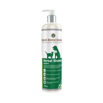 Herbal Shampoo For Cats &amp; Dogs with Sensitive Skin - 375ml