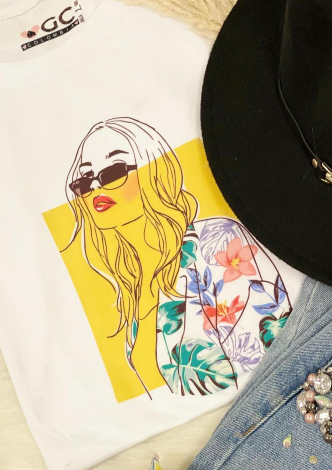 MUJER AMARILLO