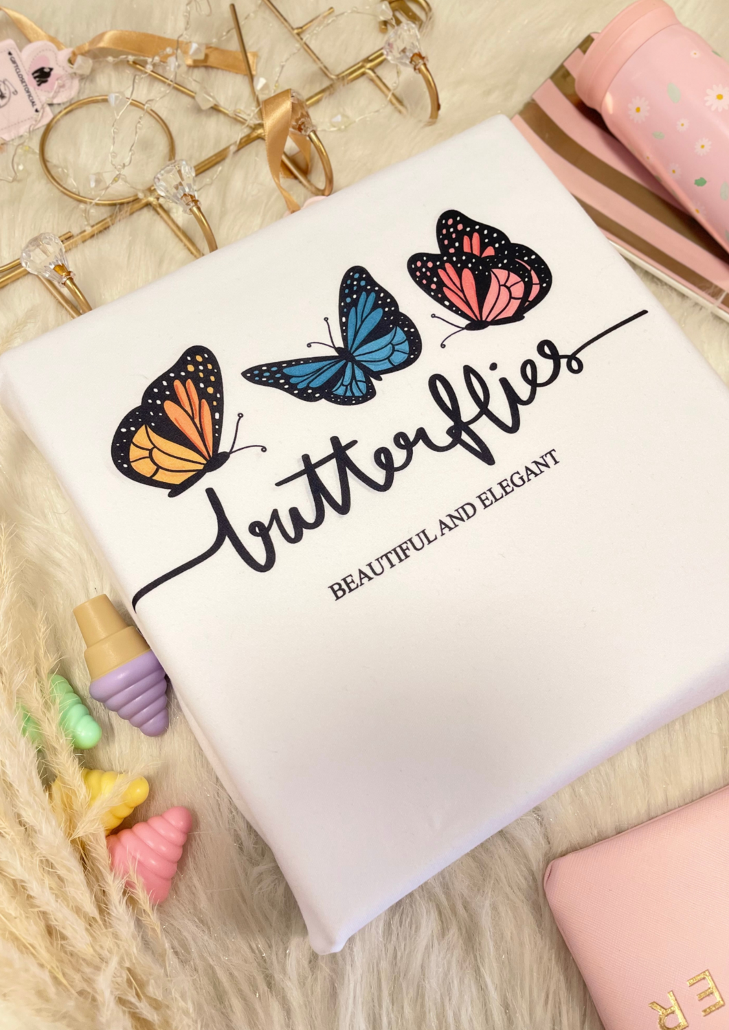 BUTTERFLIES TRES MARY