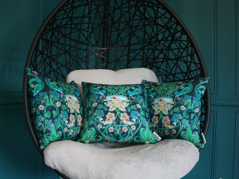 That Aint a Strawberry Thief (cats stealing ham) Cushion