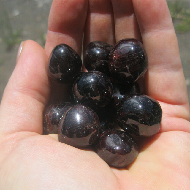 Garnet (ea)