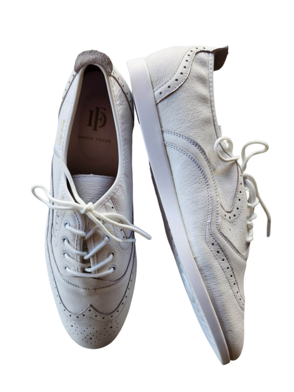 7817W Men's Wing-Tip Lace-Up - All White