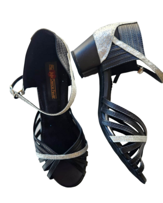 S223D - Dance Fever, Black / Silver - Suede Sole