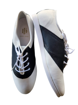 7819-1 Ladies Saddle Lace-Up - Black/White
