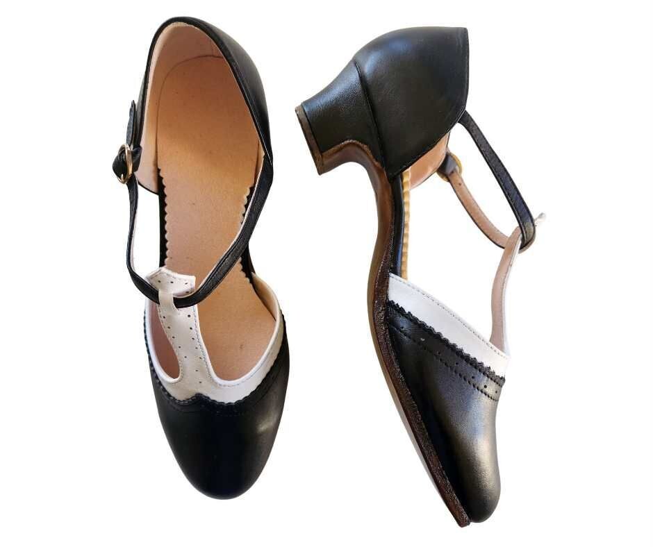 M-0301 - (Moss), Black / White, Leather Sole, 4cm Heel. Heel and Colour options available.