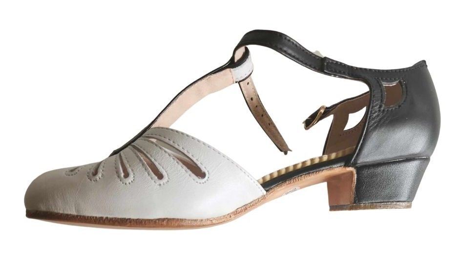 M-0523 - (Moss) Black / White Leather, Leather Sole, 3cm heel. Heel and Colour options available.