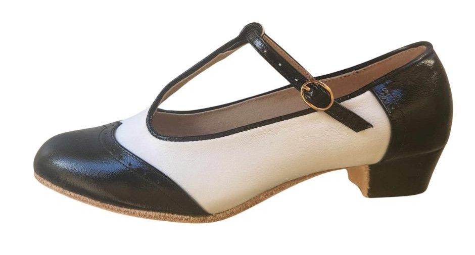 M-0726 - (Moss) Black Matte / White Matte, Leather Sole, 3cm Heel. Heel and Colour options available.