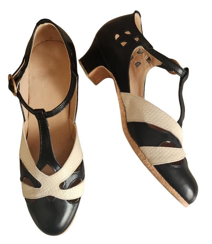 M-0520 - (Clearance) (Moss) Black / Beige Snake Cross Piece.  Leather Sole, 4cm Heel.  Heel and Colour options available.
