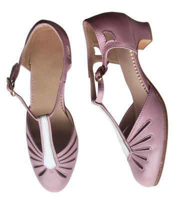 M-0523 - (Clearance) Pink White Leather, Leather Sole, 4cm heel. Heel and Colour options available. M-0523 - (Clearance) Pink White Leather, Leather Sole, 4cm heel. Heel and Colour options available.