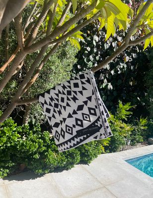 Abstract Microfiber Towel Abstract Microfiber Towel