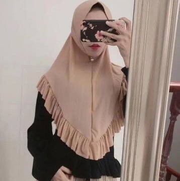 Instant Hijab With Lotus Ruffled Ready to Wear