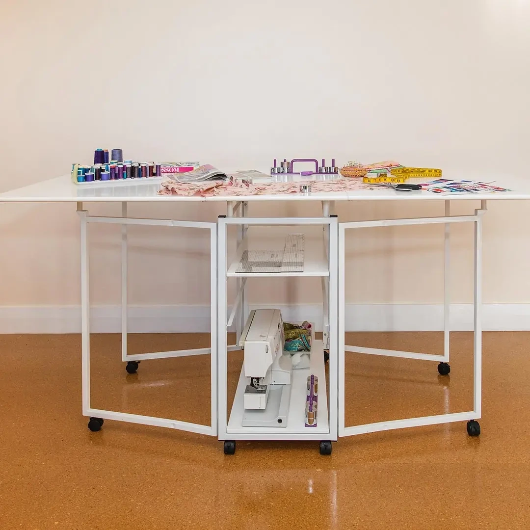 Foldable sale cutting table