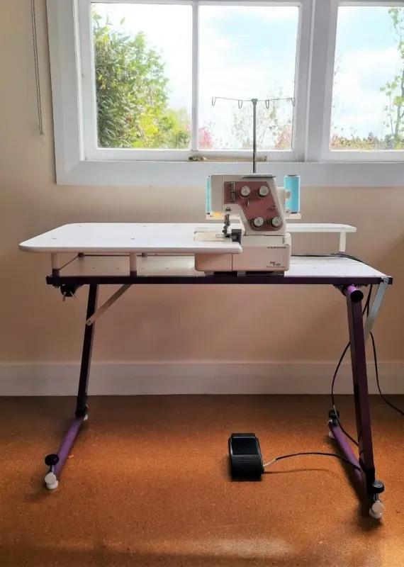 SewEzi Overlocker Table
