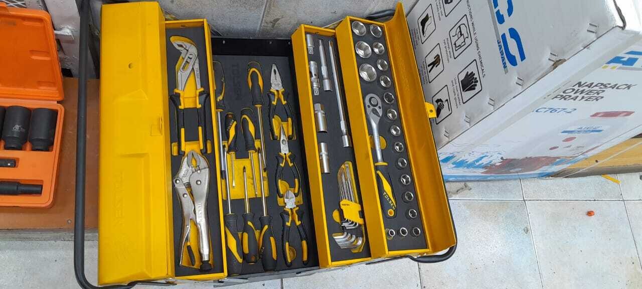 Quality Tolsen 85 Piece Tool Box