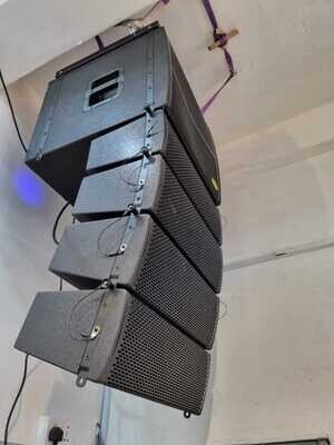 Line Array Speakers