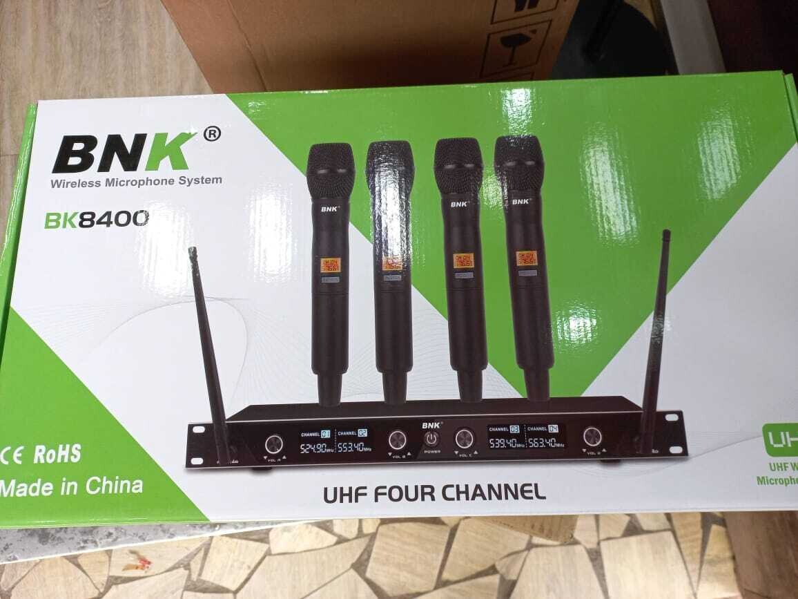 BNK 4Channel Wireless Microphone
