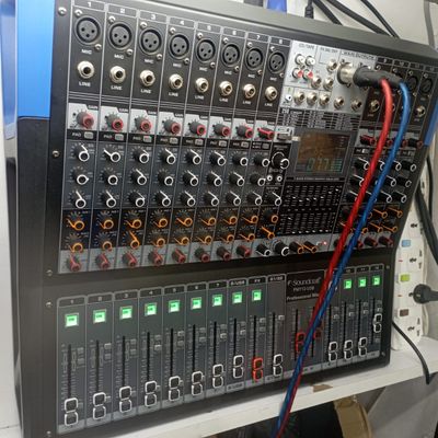 PMX SOUND CRAFT 8CHANNEL POWERED MIXER