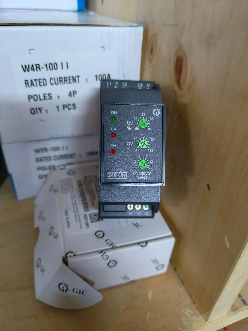 100 Amps 4pole Timer UV