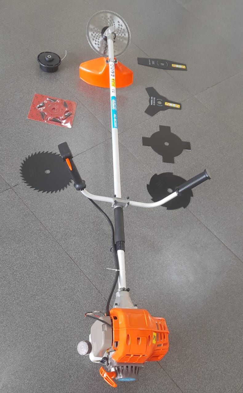 Aico Japan 4 Stroke 8 Blades Side Pack Brush Cutter