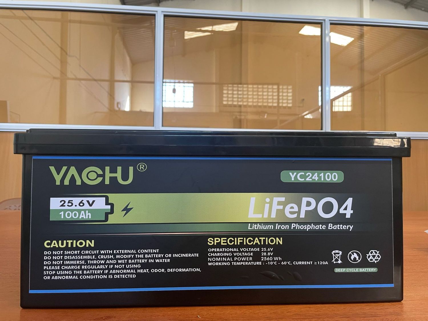 Yachu 24v 100ah, 2.56kwh Lithium Battery