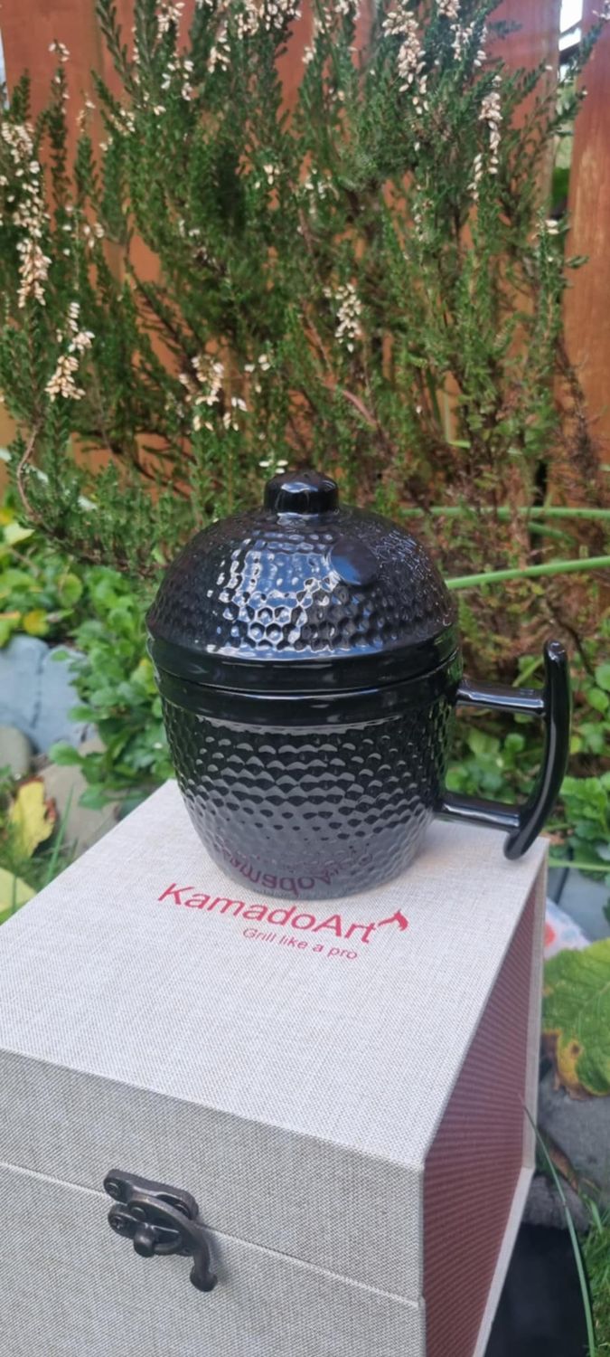 Black kamado mug in gift box
