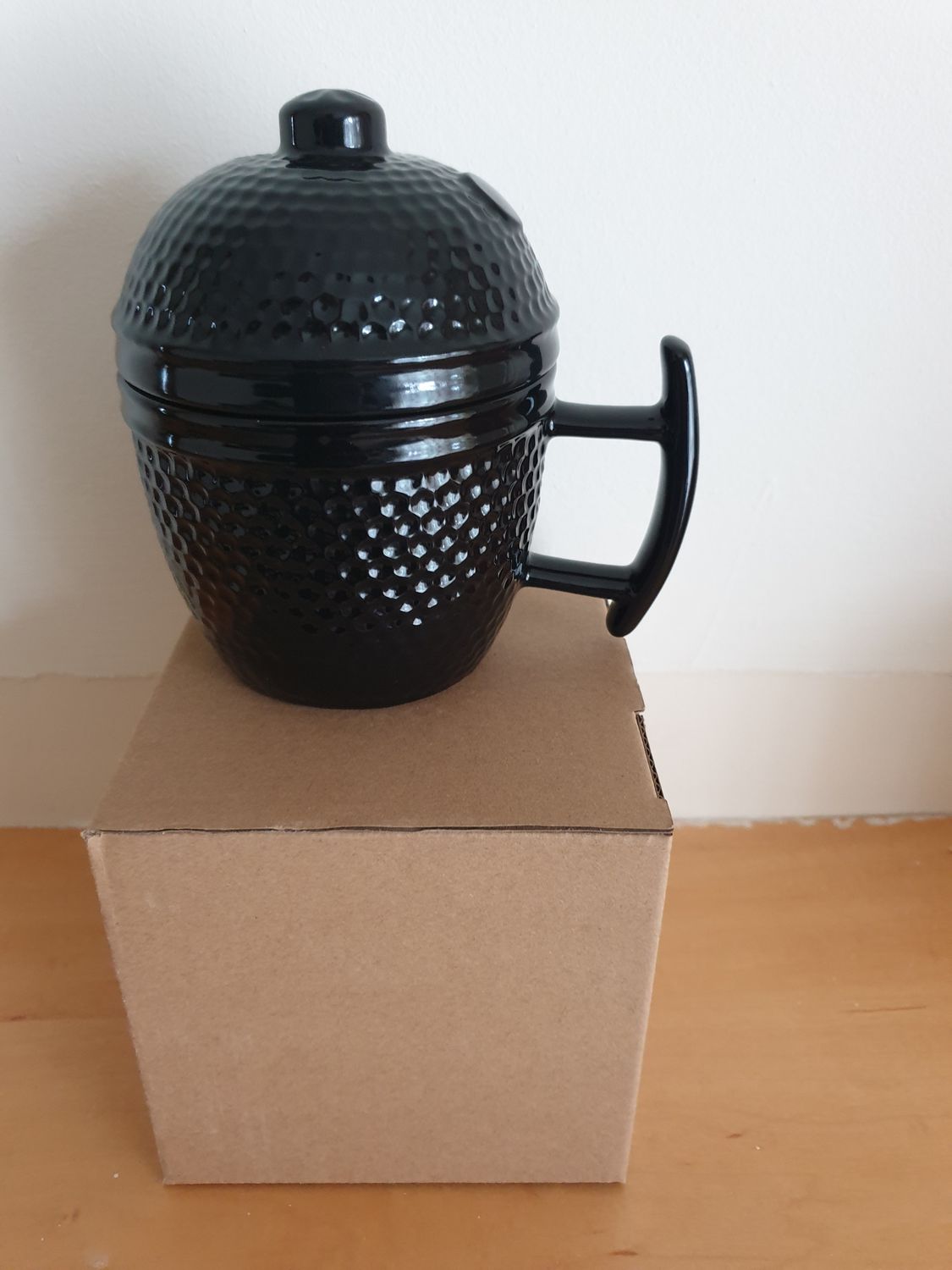 Black kamado mug