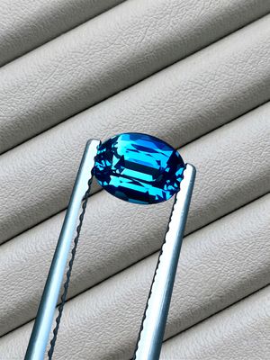Saphir de Madagascar "Vert-Bleu Pastel / Seafoam" — 1.12 ct — Non Chauffé certifié