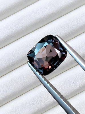 Spinelle Gris de Birmanie "Stormy Grey" — 1.96 ct — Non Chauffé