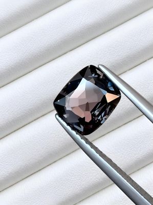 Spinelle Gris de Birmanie "Stormy Grey" — 1.96 ct — Non Chauffé