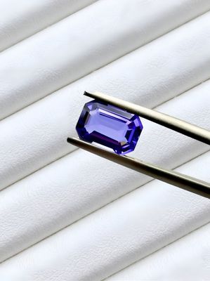 Tanzanite Naturelle - violet bleu-  clarté VVS - 1,84 cts - Origine Tanzanie certifié