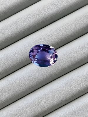 Spinelle Naturel - 1.17 cts - violet rose - clarté VVS Origine Birmanie