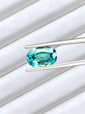 Zircon naturel - 3.00 cts - bleue intense - Cambodge certifié Ilumina diamant