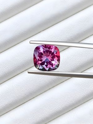 Améthyste naturelle Uruguay " rose violet vif" — 3.30 cts — Non Chauffé - certifié Ilumina Diamant