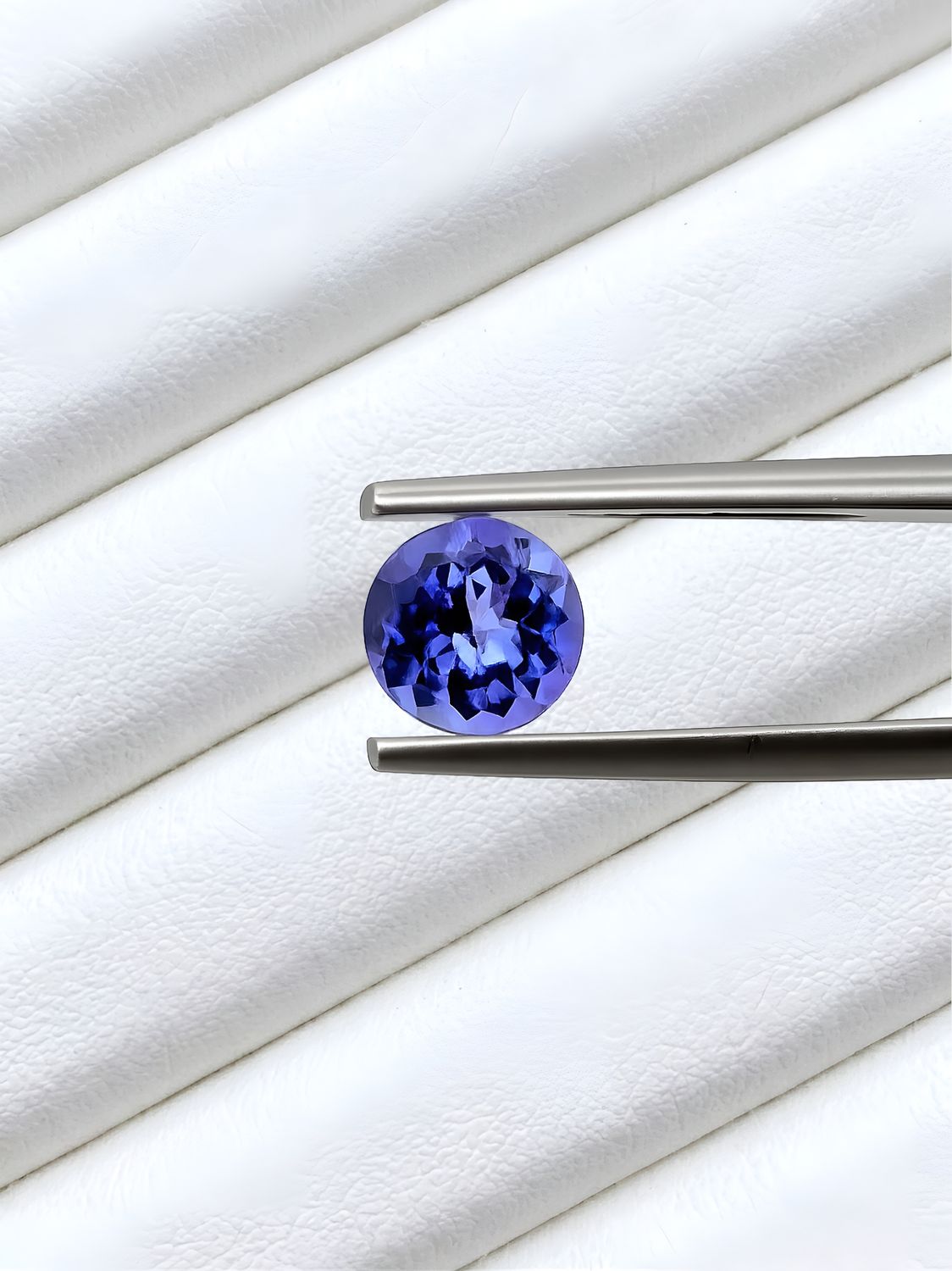 Tanzanite Naturelle - bleu violet-  clarté VVS - 1,02cts - Origine Tanzanie certifié