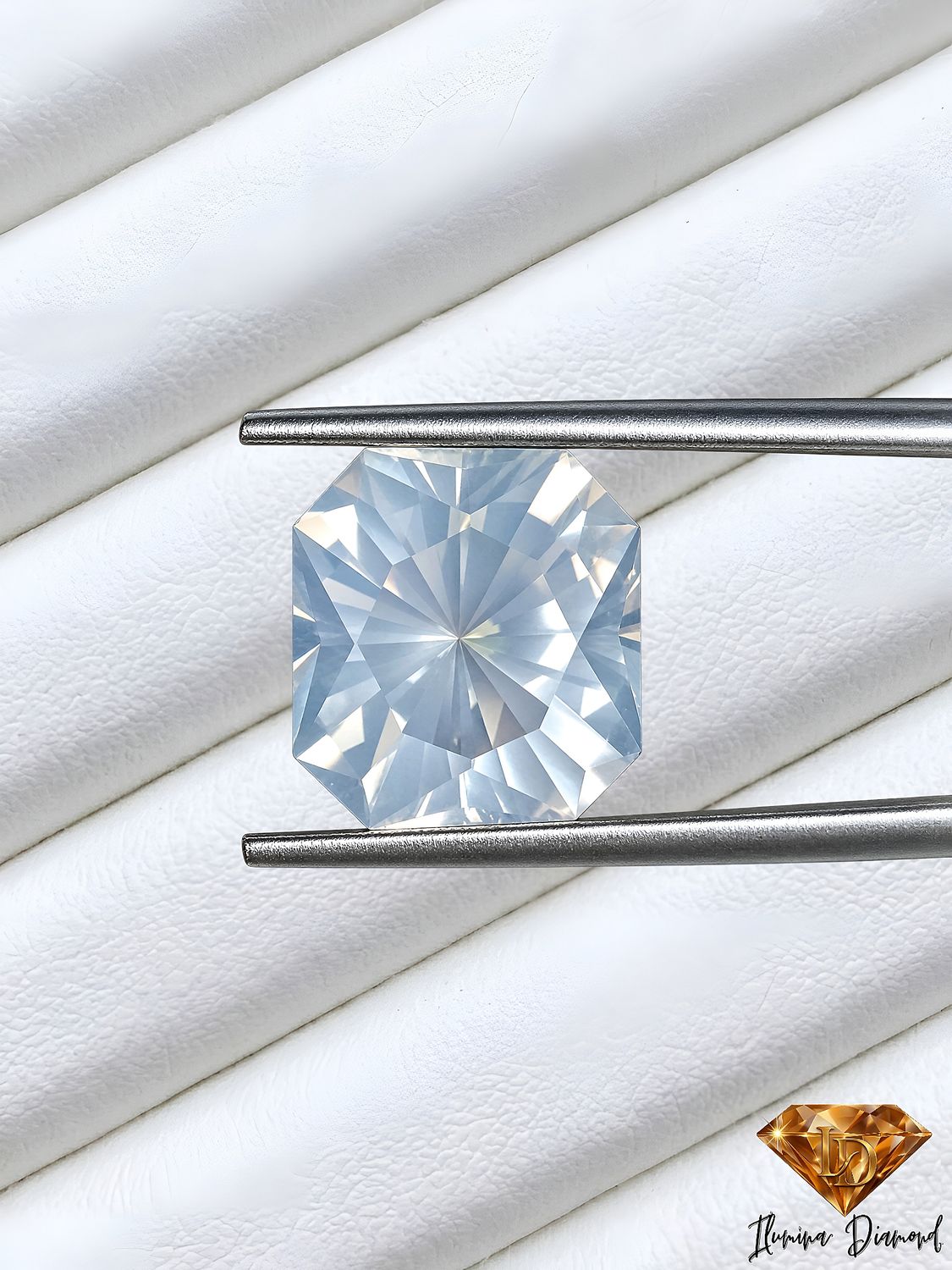 Pierre de lune naturelle - 5.70cts - clarté VS couleur light Bleu gris - Sri Lanka