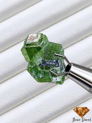 Grenat demantoide naturel - 13.52Cts - pakistan