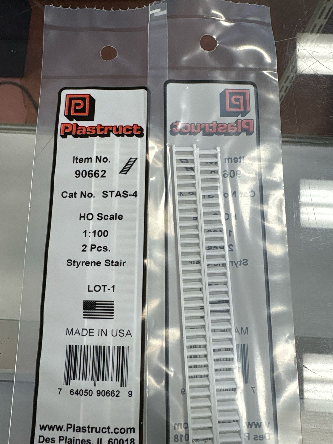 Plastruct HO Scale Styrene Stair STAS-4 Plastruct HO Scale Styrene Stair STAS-4