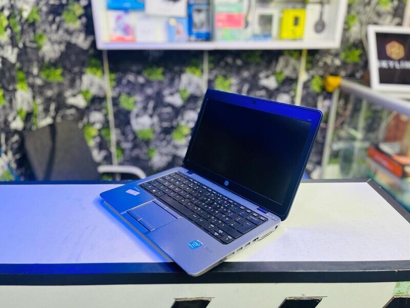 ​HP 820 G2 | Intel Core I5 | RAM 8GB |Storage 256 SSD | Webcam | wi-fi | Windows 10 | Keyboard Backlight .
