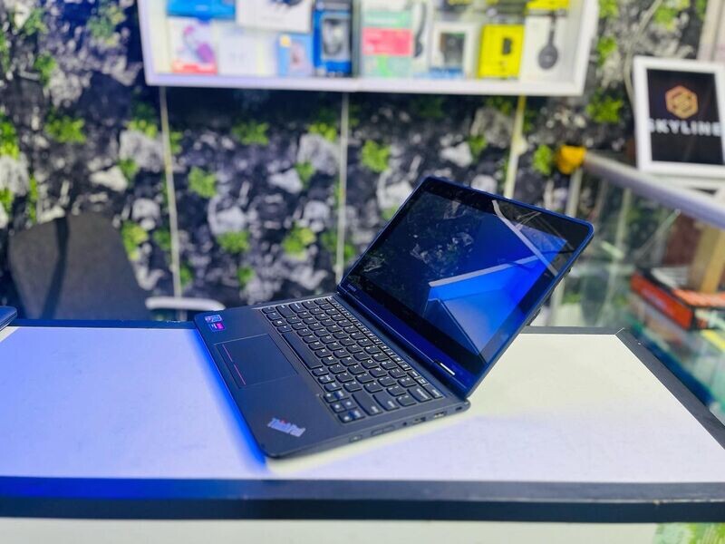 Lenovo Yoga  11E | Intel Celeron | 8gb RAM | Storage 256 SSD | Webcam | wi-fi | Windows 10 | Keyboard Backlight